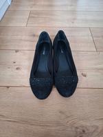 Ballerinas mit kleinem Absatz Nordrhein-Westfalen - Wiehl Vorschau