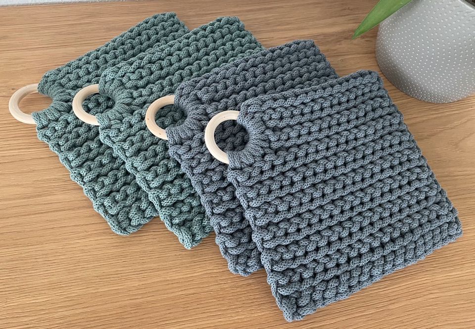 Topflappen gehäkelt, handmade in Baden-Württemberg - Deißlingen | eBay  Kleinanzeigen ist jetzt Kleinanzeigen