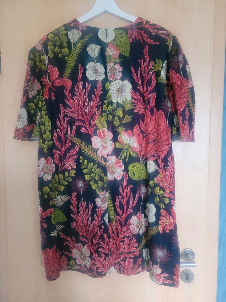 Kleid mit Blumenprint Gr.42 in Extertal