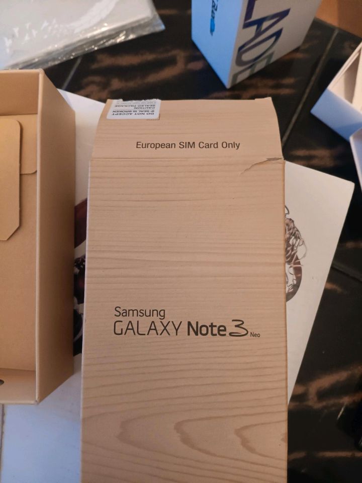 Nur Karton Samsung Galaxy Note 3 in Mannheim