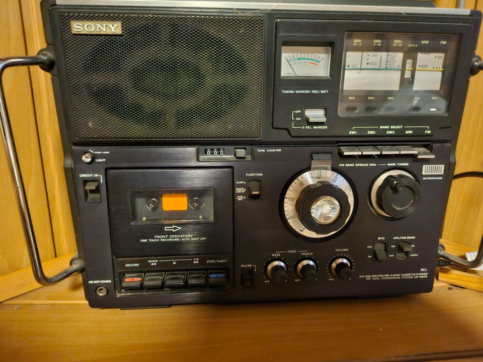 Vintage Sony CF-950S Kassetten-Corder 5Band Radio FM/MWSW1/SW2/SW in Rothenburg o. d. Tauber