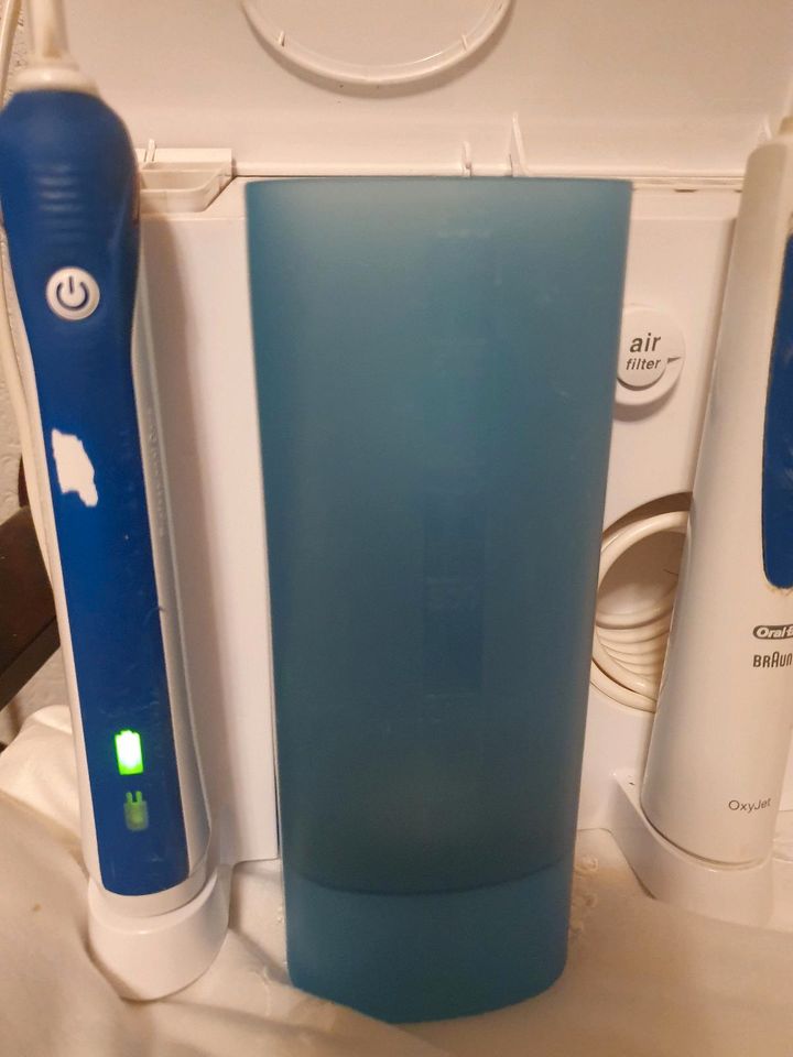 Oral B Zahnpflegestation, Munddusche in Geesthacht