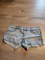 kurze Hose gr.40/42   Tally Weijl Niedersachsen - Helmstedt Vorschau