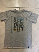 Fitz T-Shirt grau New York Gr. 140/146 Nordrhein-Westfalen - Kamp-Lintfort Vorschau