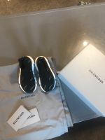 Balenciaga kinderschuhe Nordrhein-Westfalen - Neuenrade Vorschau