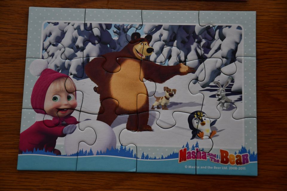 Ravensburger Puzzle,3+,  Masha and the Bear in Berlin