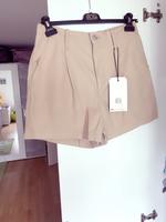 Levi’s Damen Schorts , Größe S/M( W27), neu mit Etikett Bayern - Vilshofen an der Donau Vorschau
