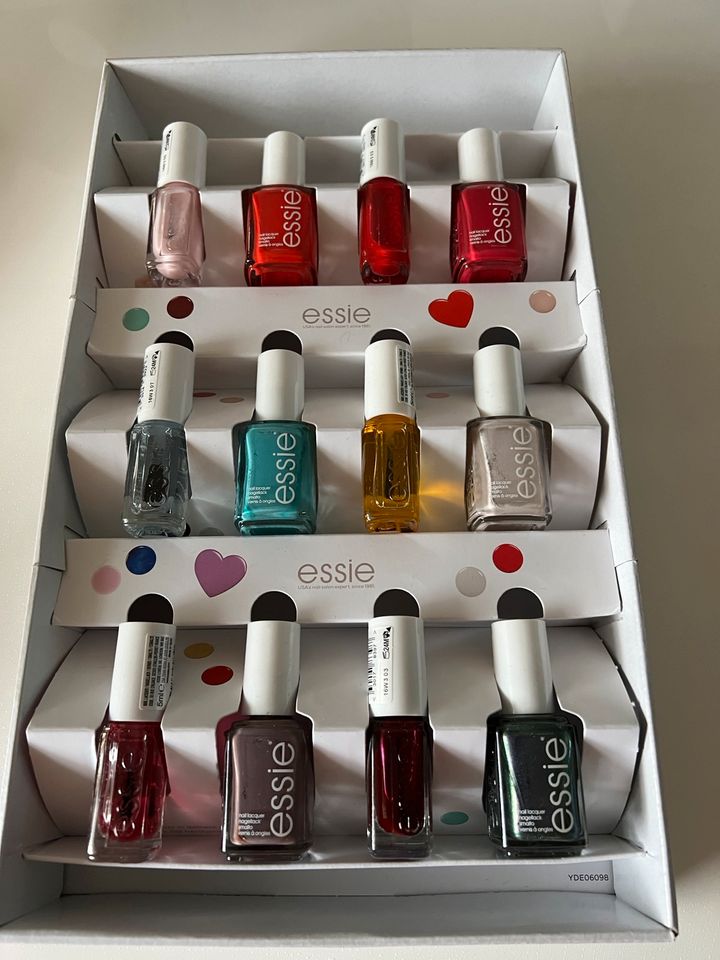 Essi Nagellack -Set in Schwerte