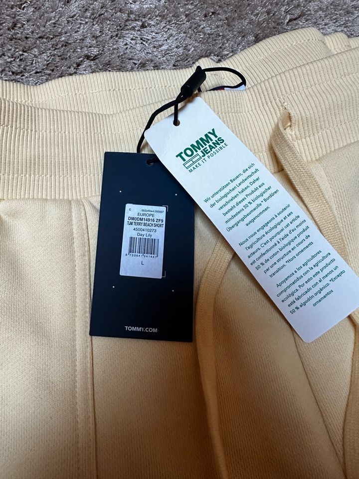 Neu* Tommy Jeans kurze Hose in Schwäbisch Gmünd