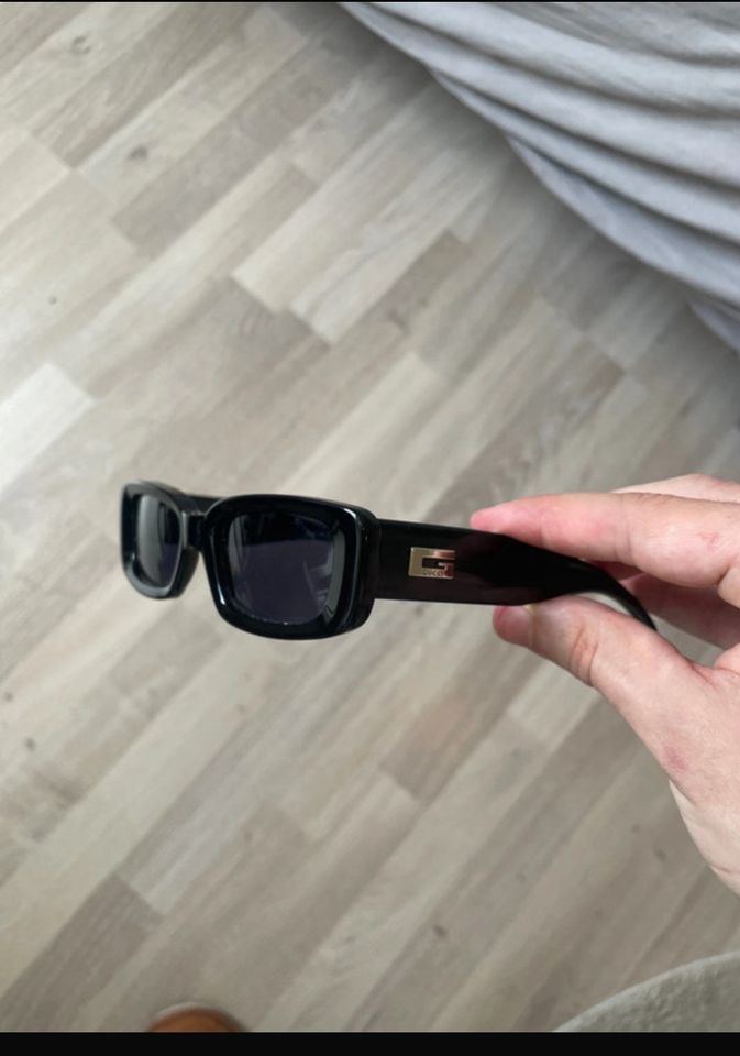 Gucci Sonnenbrille Vintage Schwarz in Püttlingen