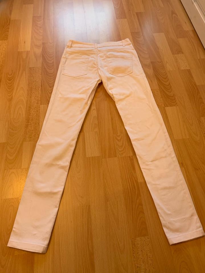 Helle Röhren Jeans in rosé weiss Gr S schmal Broadway Neu in Lemgo