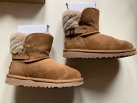 Ugg Winterstiefel Lammfell Gr 30 Braun Top Zustand Düsseldorf - Garath Vorschau