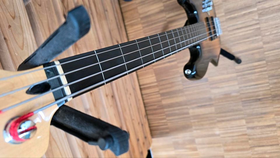 Squier Fender Jazz Bass Fretless in Elchingen