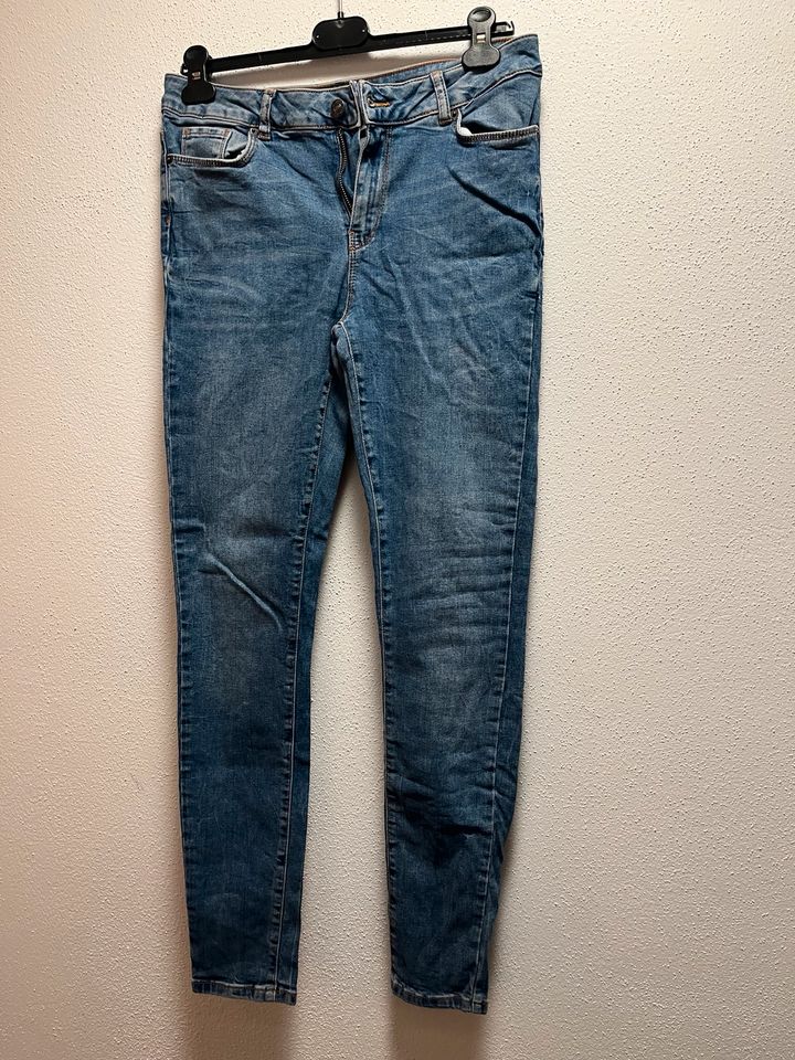 Jeans von Vero Moda in Kiefersfelden