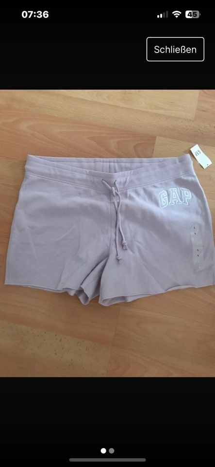 GAP Short neu in Soest