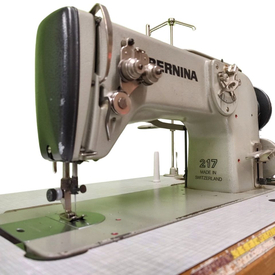 BERNINA 217 Industrienähmaschine Zick-Zack in Elmshorn