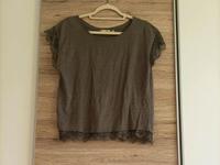 süßes T-Shirt mit Spitze Mecklenburg-Vorpommern - Greifswald Vorschau