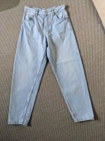 Bershka Herren Jeans Loose fit Gr. 34 Gr. 28 hellblau neuwertig Nordrhein-Westfalen - Werl Vorschau