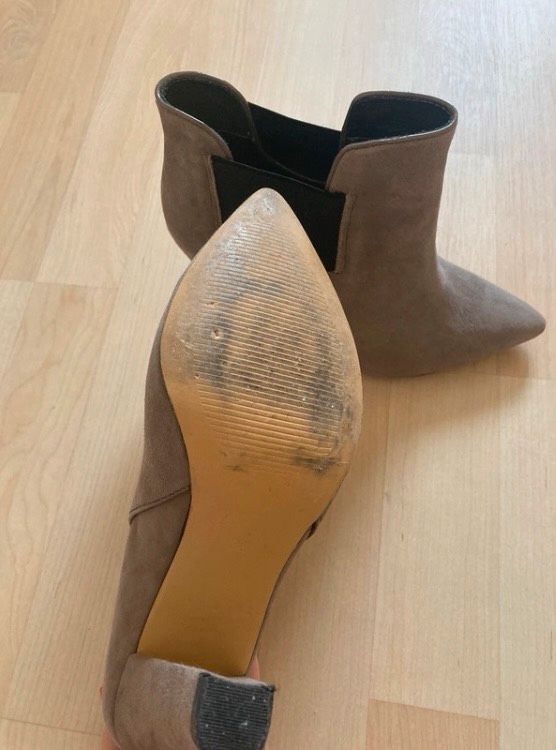 Damen Stiefelette Bullboxer Ankle Boots Gr. 36 beige in Düsseldorf