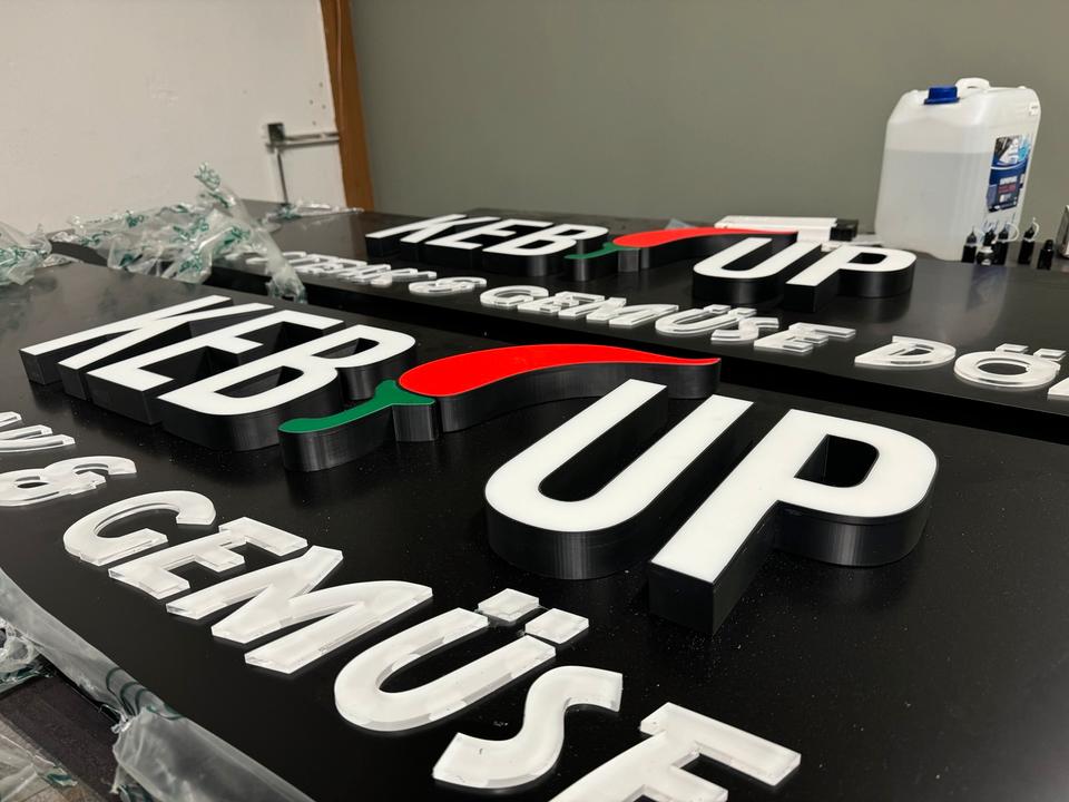 3D LED Buchstaben - Leuchtreklame - Aussenwerbung - led Buchstabe in Bielefeld