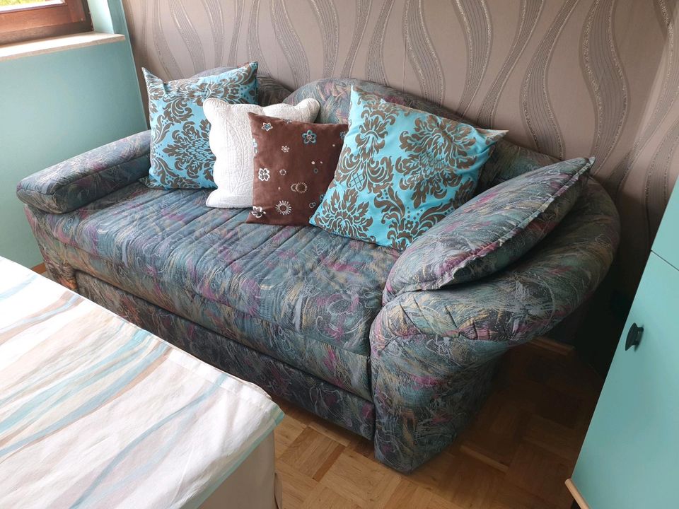 Jugendzimmer Schlafsofa ausziehbare Couch in Pforzheim