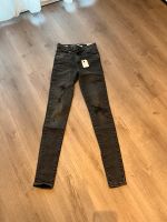 Levi‘s Mile High Super Skinny Jeans, schwarz, neu mit Etikett Östliche Vorstadt - Peterswerder Vorschau