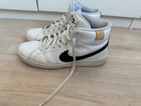 Hohe Nike Sneakers Größe 42 Hessen - Trebur Vorschau