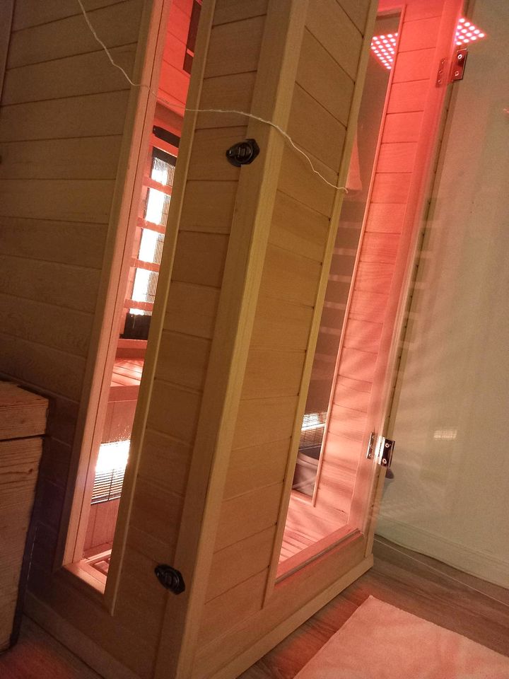 Infrarot Sauna / Wärmekabine mit Dualem Strahlersystem in Borken