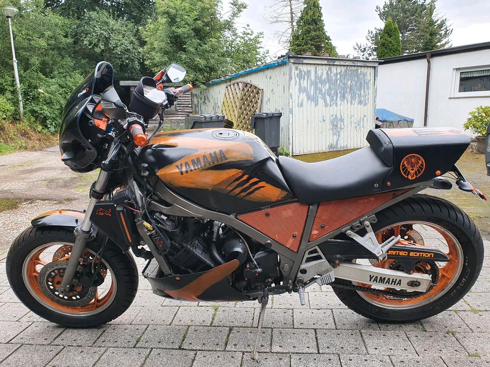 Yamaha FZ 750 in Viersen