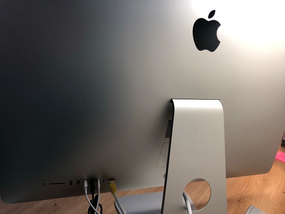 Apple iMac 27 Zoll | 5K | 3,4GHZ | 40GB RAM | 2017 | Top Zustand! in Hamburg