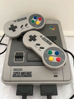 Super Nintendo SNES Mit Controllern und Spiele Rostock - Südstadt Vorschau