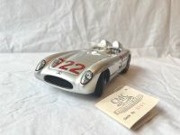 Verkaufe CMC Modell 300SLR 1955 in 1:18 Stuttgart - Stuttgart-West Vorschau