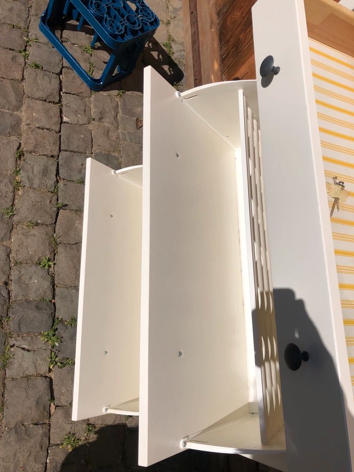 Ikea Hemnes Schuhschrank Kommode in Undenheim