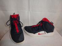 Coole Sneaker im Basketball-Style von NIKE Hyperdunk in Gr. 44 ½ Hessen - Pohlheim Vorschau