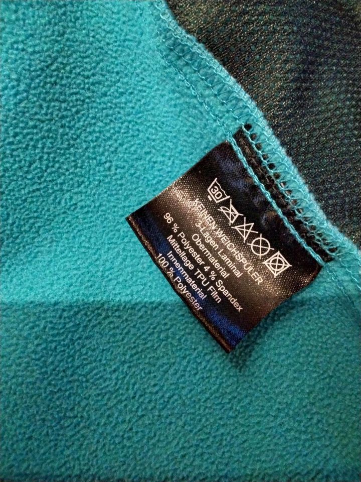 türkise Softshelljacke von Blue Wave Gr. 36 in Arnsberg