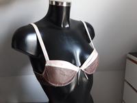 Set Bügel-BH + Trägerhemd Shirt nude rosé altrosa 75A Hannover - Ahlem-Badenstedt-Davenstedt Vorschau