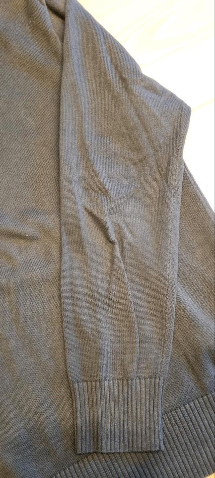 2 stück Tom tailor pullover  grau und dunkelblau Größe M in Hilpoltstein