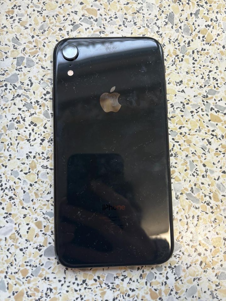 I Phone XR 64 GB in Ehingen (Donau)