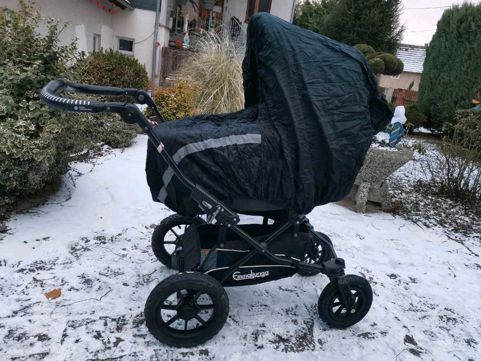 Emmaljunga Cross Kinderwagen + Babyschale in Burkau