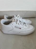 Reebok Sneaker Gr. 40,5 weiß neuwertig Nordrhein-Westfalen - Hattingen Vorschau