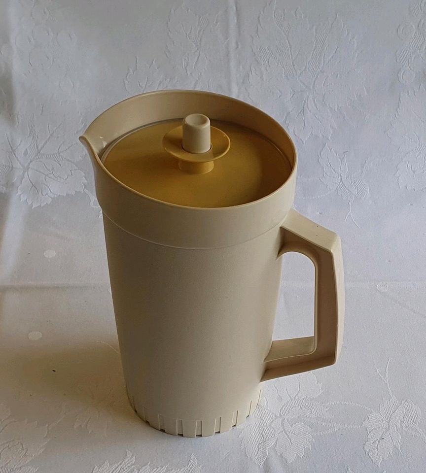 Tupperware Kanne Saftkanne 1,5 l mit Deckel Rarität in Nordrhein