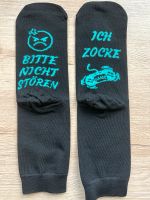 Socken mit Spruch Bitte Nicht Stören Ich Zocke Geschenkidee Hessen - Groß-Gerau Vorschau