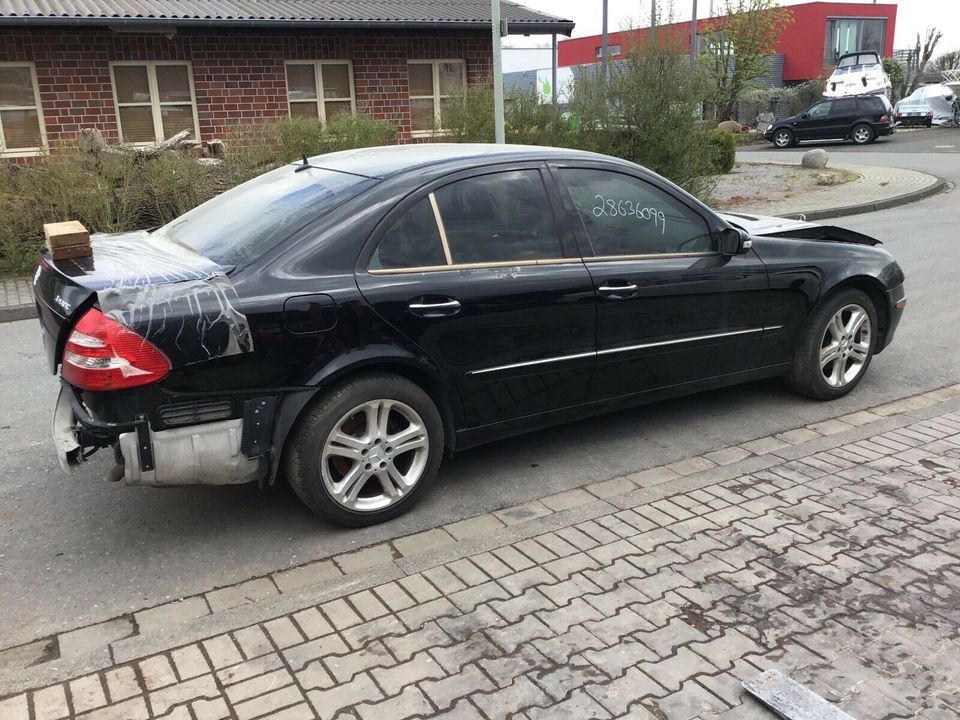 Mercedes E350Benziner 4Matik W211,Alle Ersatzteile ab1€ Farbe:040 in Havixbeck