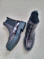 1x getragene Stiefel Esprit Gr. 39 weinrot schwarz Damen Brandenburg - Bad Saarow Vorschau