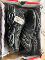 Nike Tn  Neu & Ungetragen Größe 42 Schwarz Hessen - Schwalmstadt Vorschau