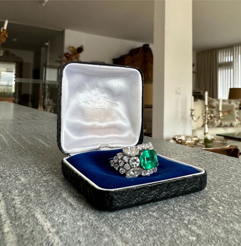 Exquisiter Brillanten Ring mit großem Diamant in München