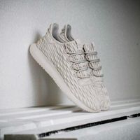 ADIDAS TUBULAR SHADOW NEU GRÖßE 46 ORIGINAL YEEZY Schleswig-Holstein - Bad Segeberg Vorschau