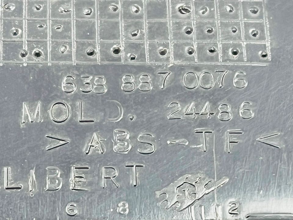 Mercedes Benz W638 Öffner Motorhaube Griff Bremse 6388870076 in Bad Doberan