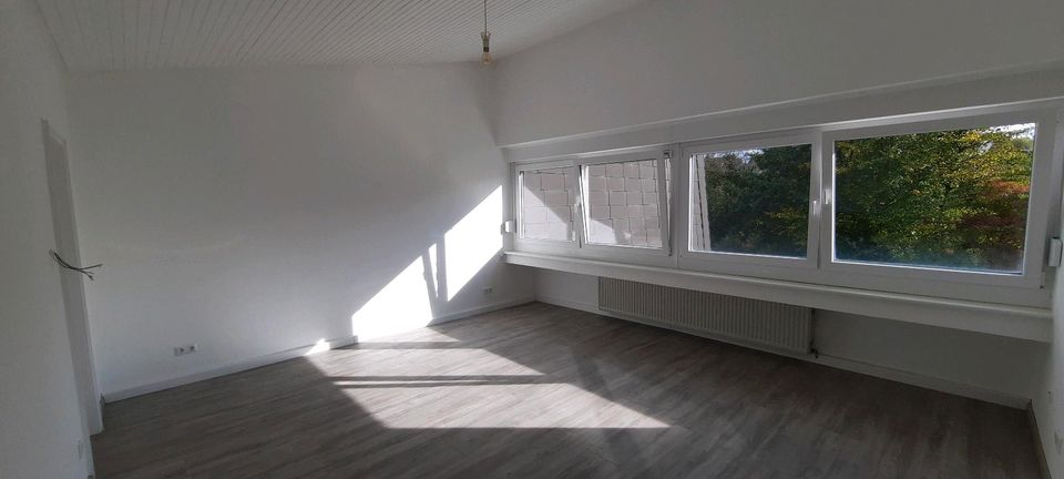 Sanierte und renovierte schöne 1 Zimmer Wohnung in Dortmund-Süd in Dortmund