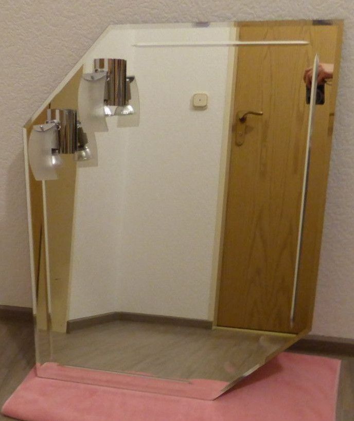 Spiegel Wandspiegel für Flur / Badezimmer mit 2 Lampen an der Sei in Flintbek